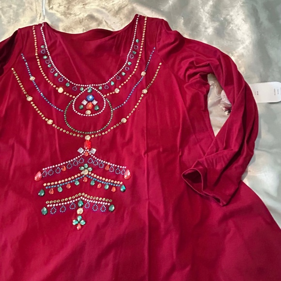 TOP, HAND SEWN MULTICOLOUR BEADS, RED, SIZE 3X, ROUND NECK, LONG SLEEVE, DIANE - Picture 14 of 15